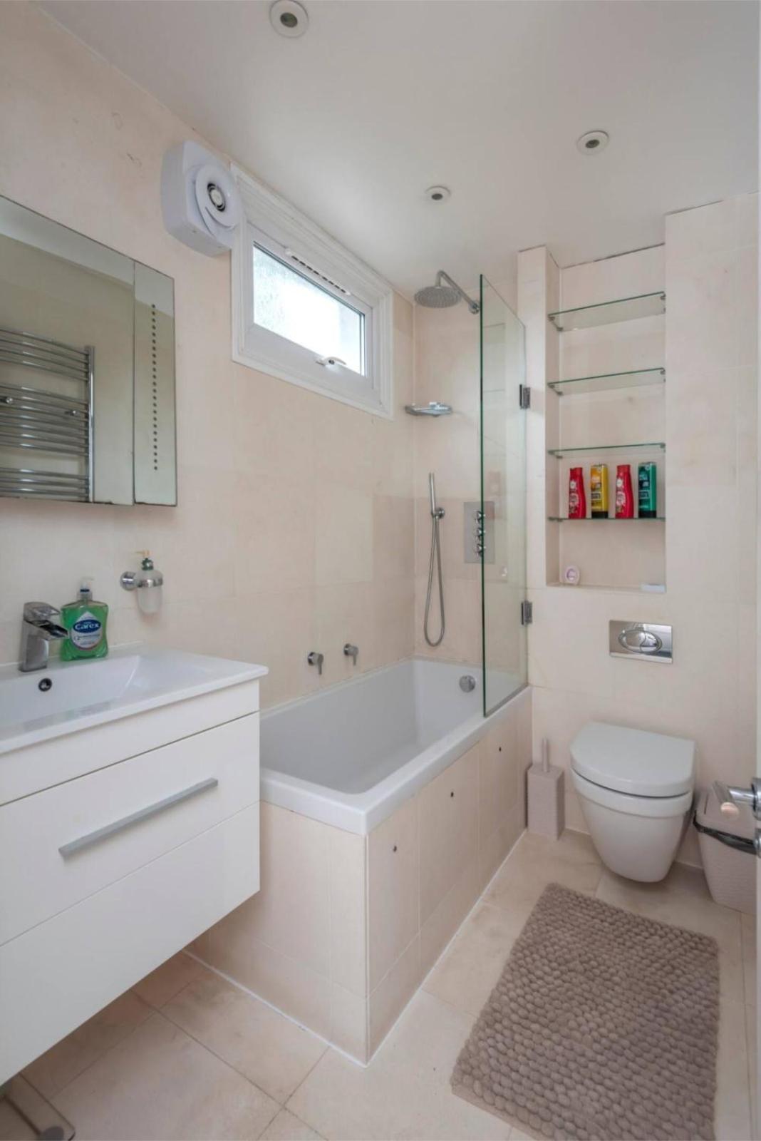 Ground Floor - Private Garden Appartamento Londra